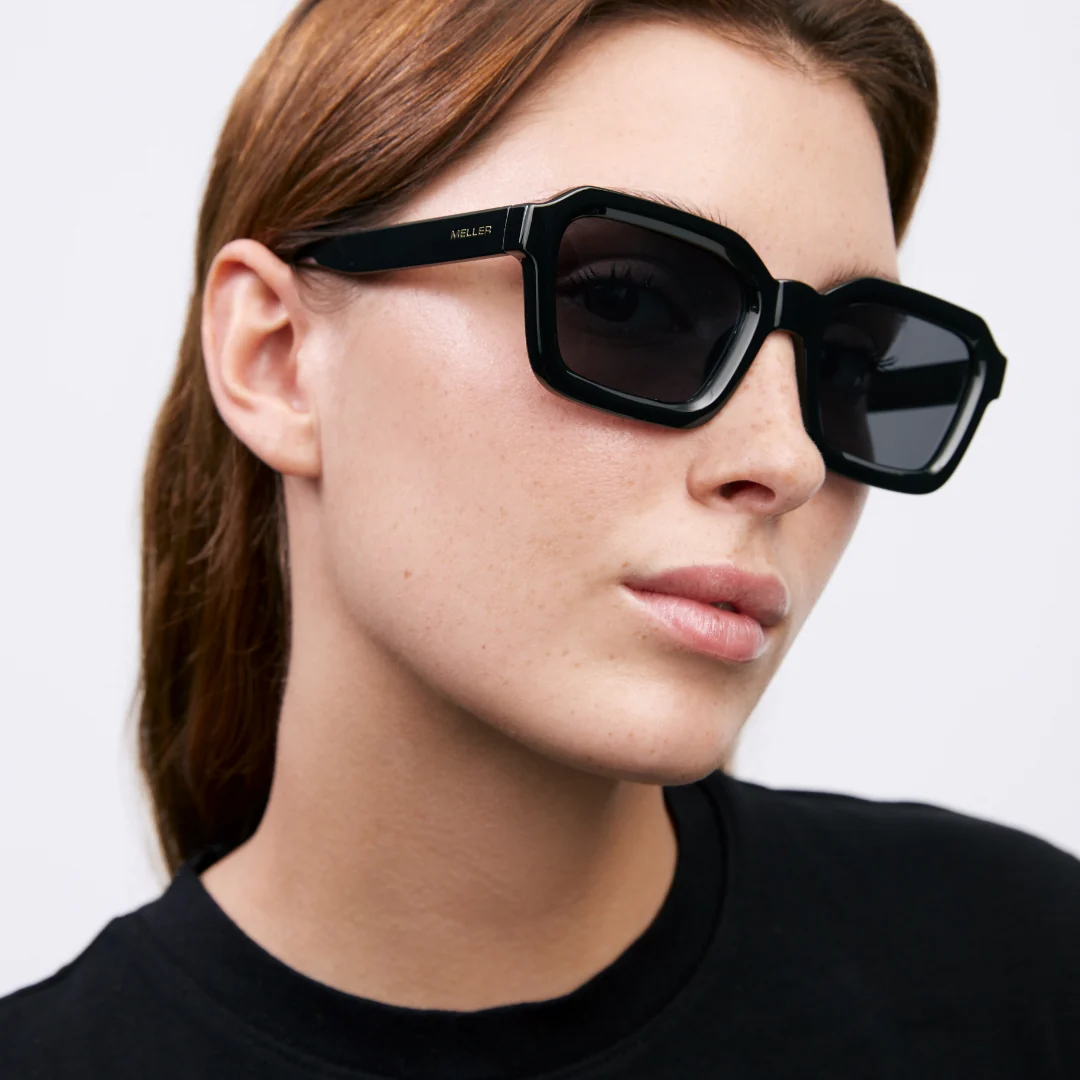 Nayah All Black - Image 4